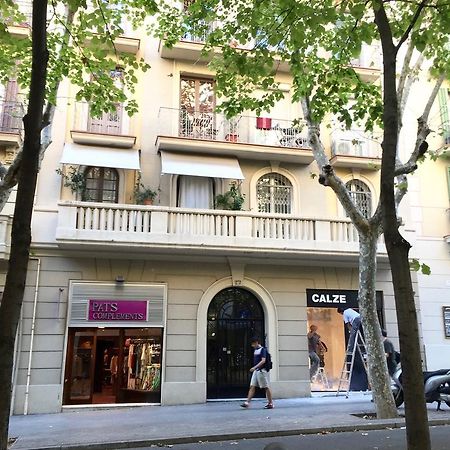 Gaudi SDB Apartment Barcelona Bagian luar foto
