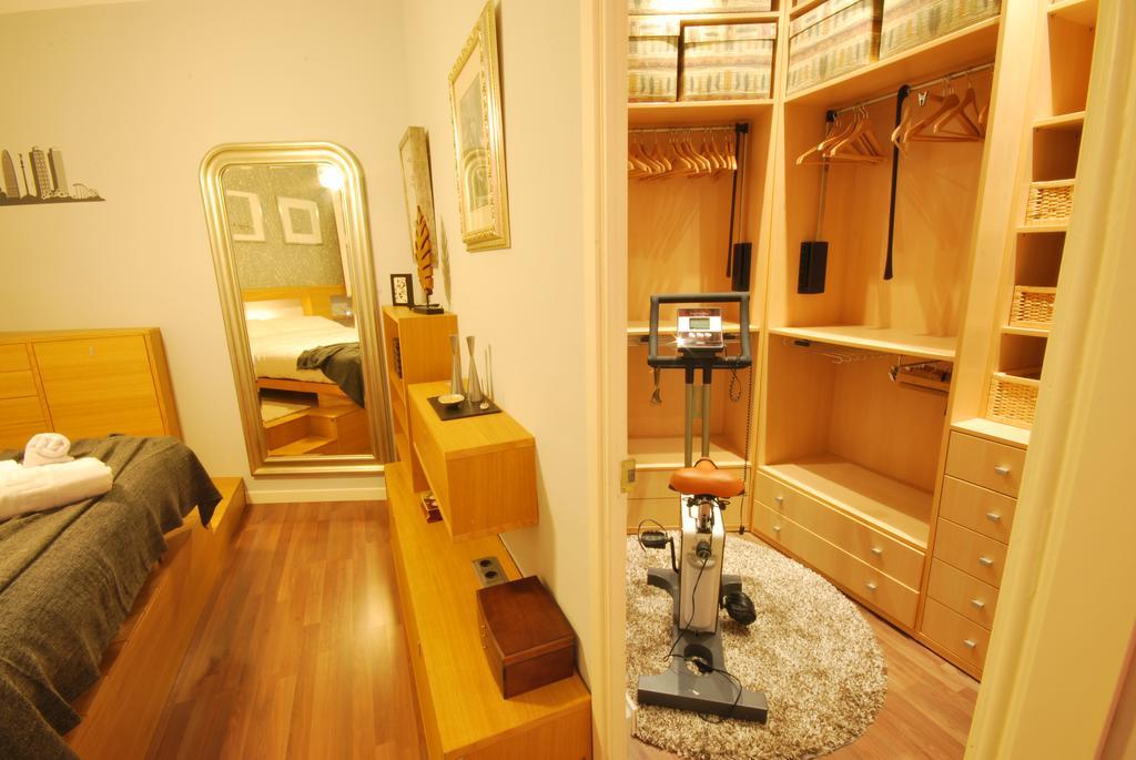 Gaudi SDB Apartment Barcelona Bagian luar foto